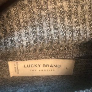 Light long sleeve top